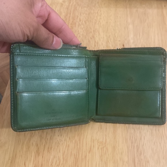 Louis Vuitton Wallet - Picture 4 of 15